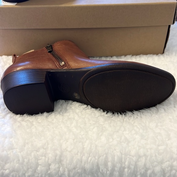👢👢Lucky Brand Toffee Barillos👢👢NWT - Picture 12 of 16
